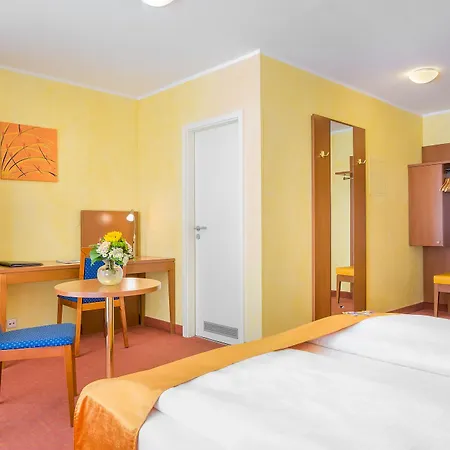 Rega Hotel 3*