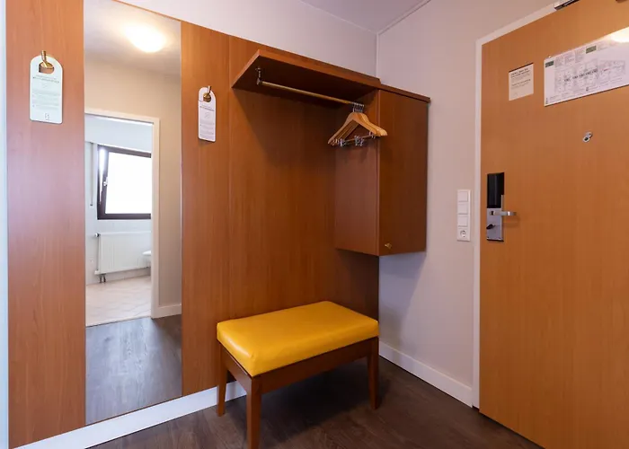 Garner Centre By Ihg 3* Stuttgart