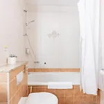 Garner Centre By Ihg 3* Stuttgart