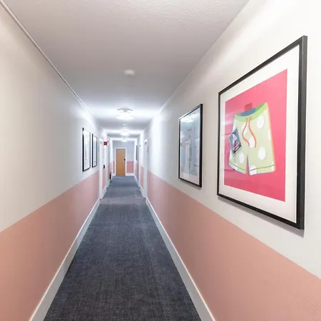 Garner Centre By Ihg Hotell