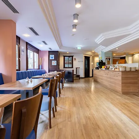 Garner Centre By Ihg Hotell Stuttgart