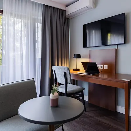 Hotel Garner Centre By Ihg 3*