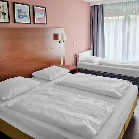 Garner Centre By Ihg Hotell Stuttgart