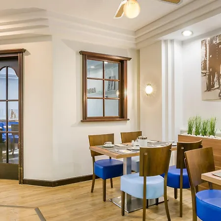 Garner Centre By Ihg 3*