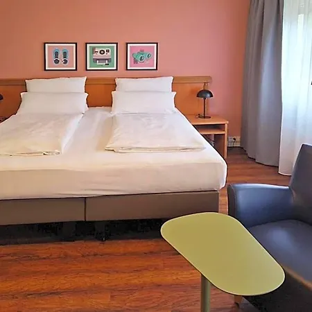 Hotell Garner Centre By Ihg 3*
