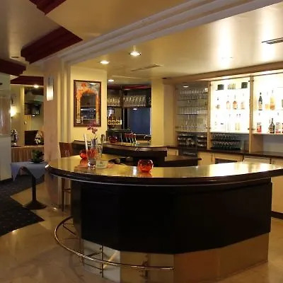 Hotel Garner Centre By Ihg 3*