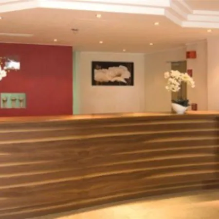 Hotell Garner Centre By Ihg 3*