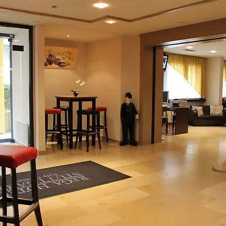Hotel Garner Centre By Ihg 3*