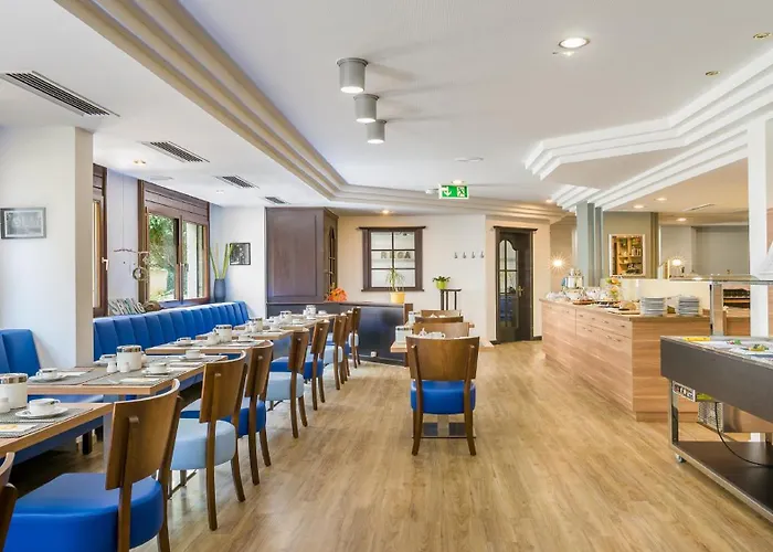 Garner Centre By Ihg Szálloda 3*