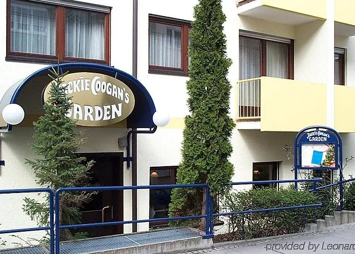 Garner Centre By Ihg Hotell 3*