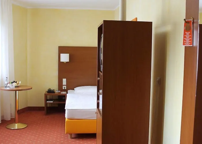 Hotel Garner Centre By Ihg 3*