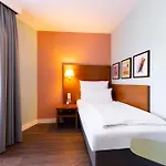Garner Centre By Ihg 3*
