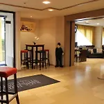Hotel Garner Centre By Ihg 3*