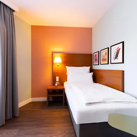 Garner Centre By Ihg 3*