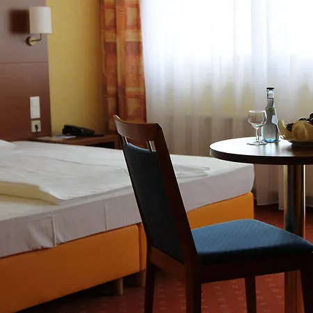 Garner Centre By Ihg