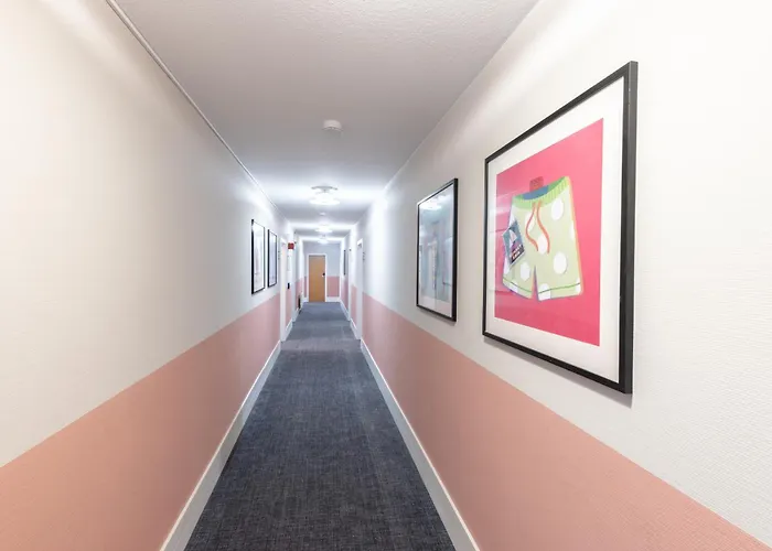 Garner Centre By Ihg Hotel