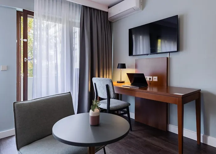 Hotel Garner Centre By Ihg 3*