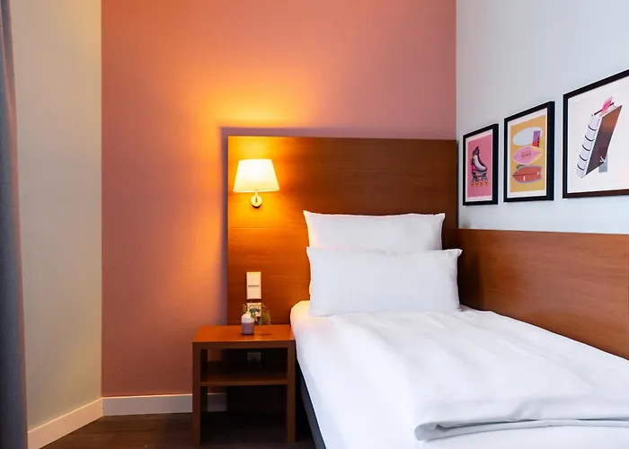 Garner Centre By Ihg 3*