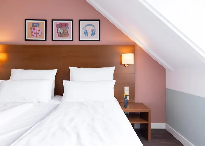 Garner Centre By Ihg Hotel 3*