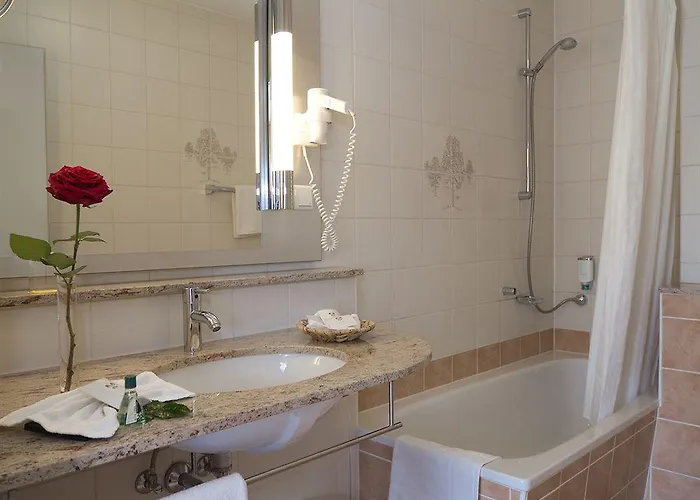 Garner Centre By Ihg 3*